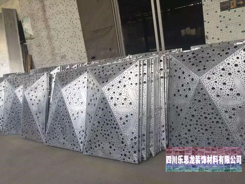 咋樣買到高質量的雙曲鋁單板這幾點非常重要 咋樣買到高質量的雙曲鋁單板這幾點非常重要