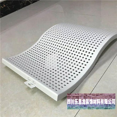 廣州鋁業(yè)雙曲鋁單板告訴您咋樣采購好的雙曲鋁單板 廣州鋁業(yè)雙曲鋁單板告訴您咋樣采購好的雙曲鋁單板