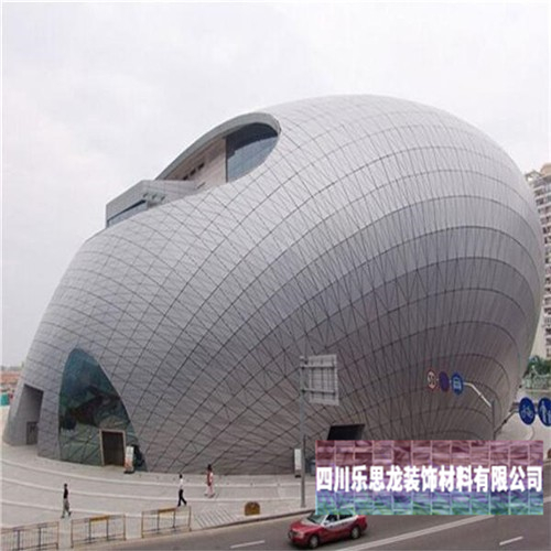 購買雕花鋁單板何故要選取大制作廠家