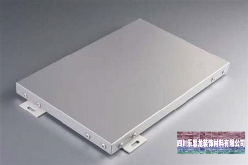 告訴你如何挑選一個好的鋁方通廠家 告訴你如何挑選一個好的鋁方通廠家